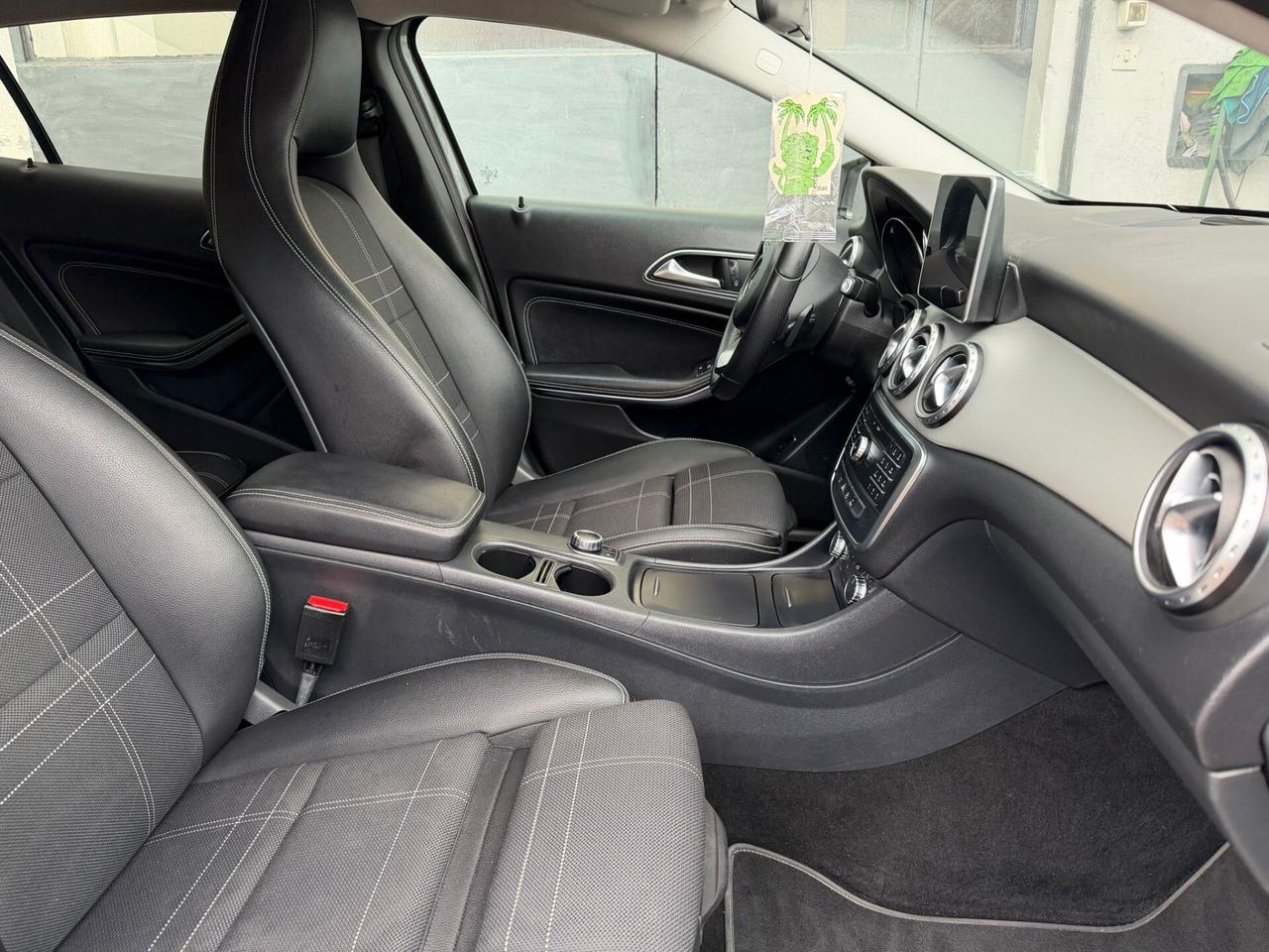 Mercedes-benz GLA 180 d Automatic Sport