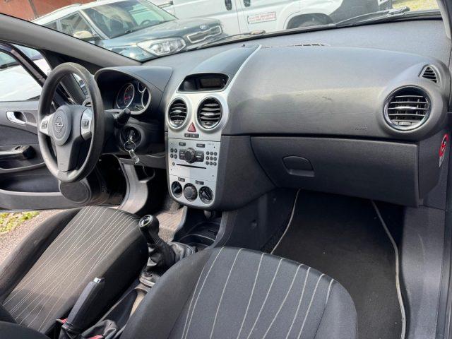 OPEL Corsa 1.2 5 porte Cosmo