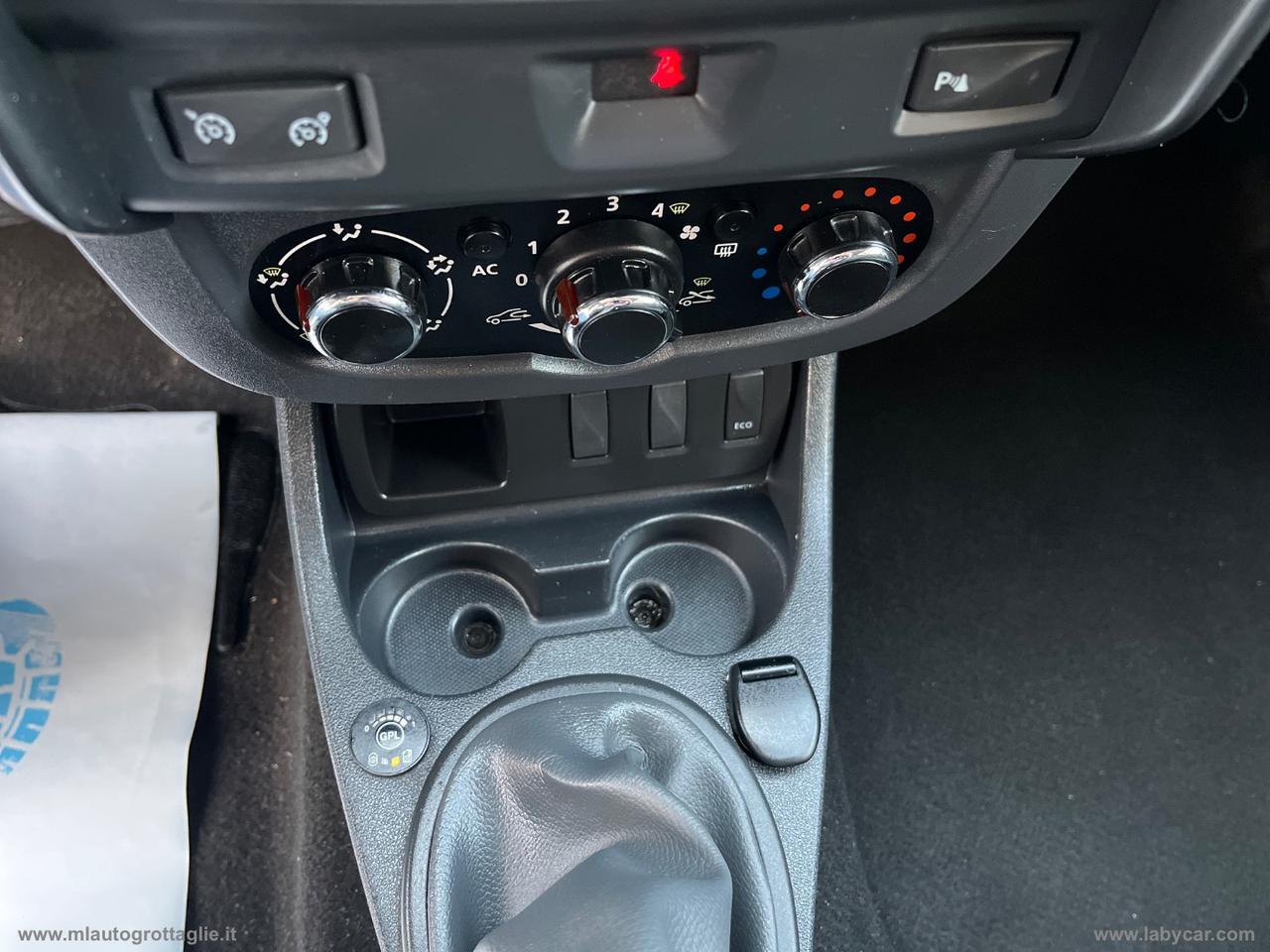 DACIA Duster 1.6 110 CV 4x2 GPL Lauréate