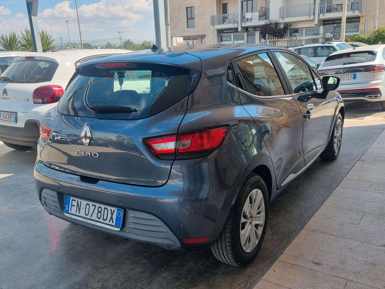 Clio IV 2017 1.2 16v Zen 75cv