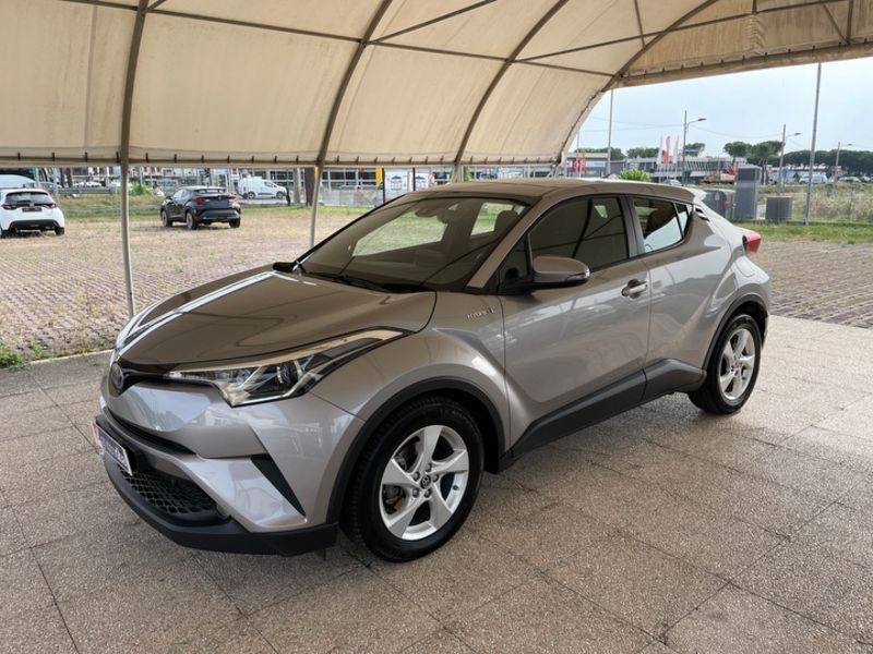 Toyota C-HR  TOYOTA 1.8 Hybrid E-CVT Active