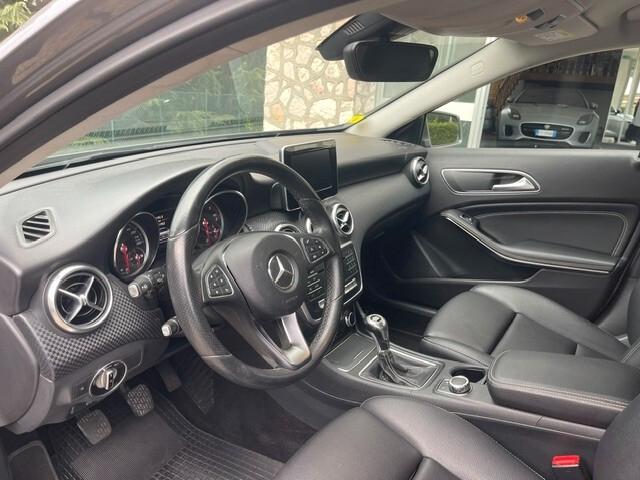 MERCEDES BENZ A 180 D SPORT 111000KM