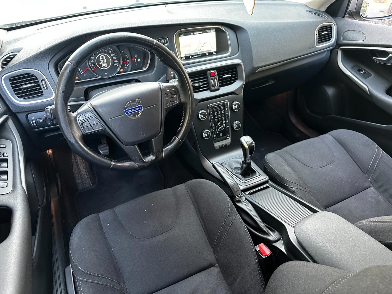 Volvo V40 D2 2.0 120cv E6 Momentum