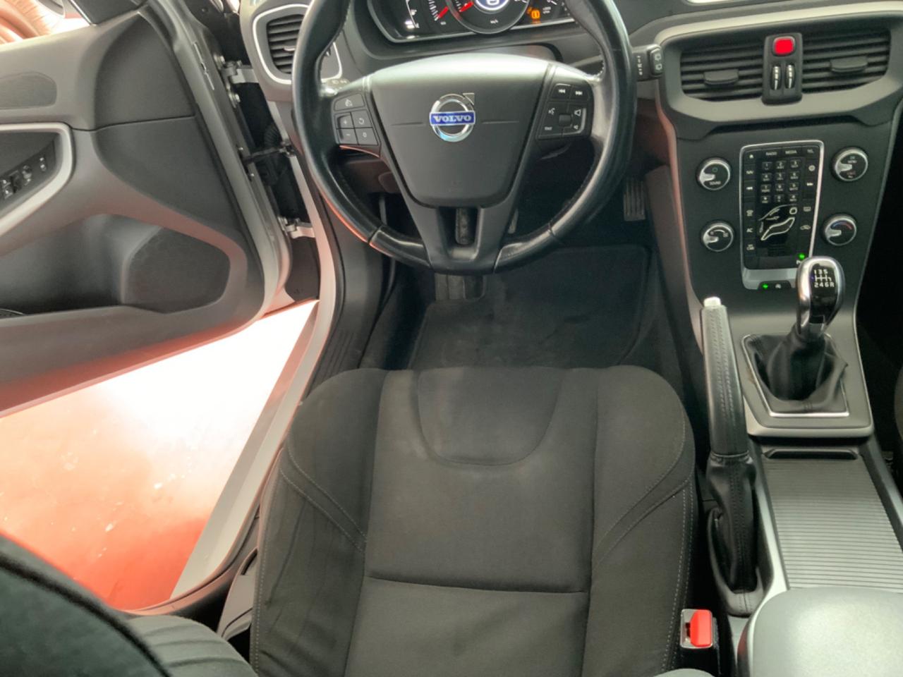 Volvo V40 D3 Momentum