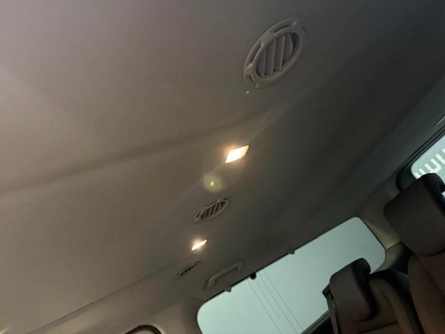 Ford Tourneo Custom 9 posti VIP EDITION 320 2.0 EcoBlue 130CV MHEV PL Tr.