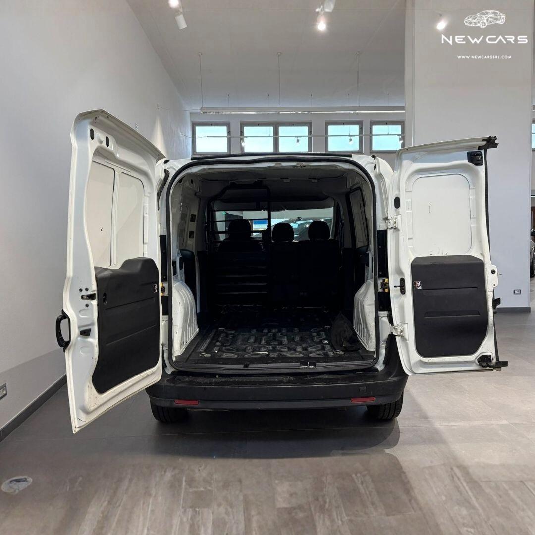 Fiat Doblo' Cargo Lounge 1.6 MJT 3 Posti