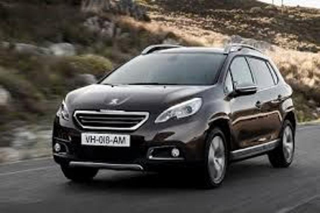 PEUGEOT 2008 BlueHDi 100 GT Line