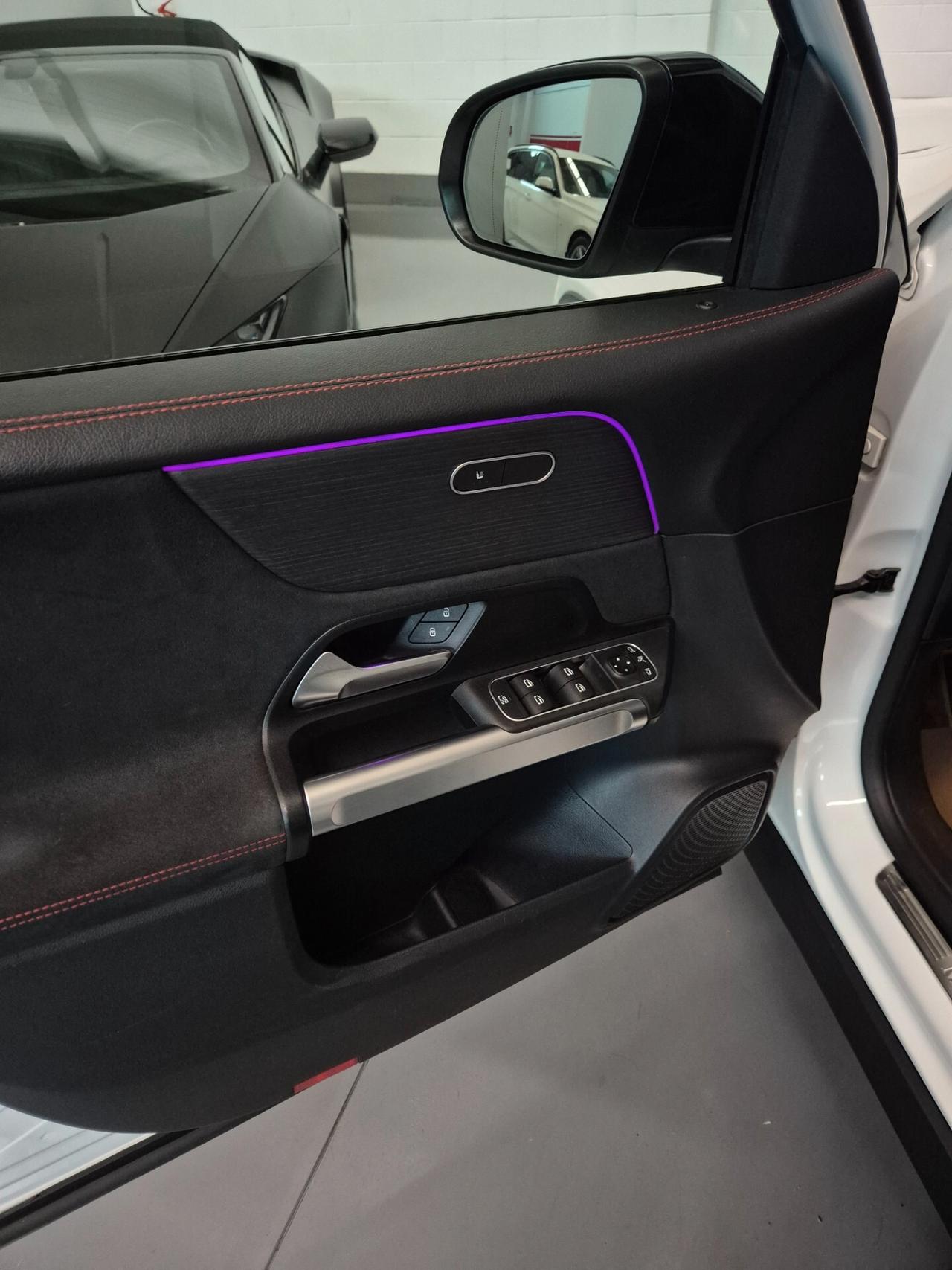 Mercedes-Benz GLB 180 D Premium 2.0 OK NEOPATENTATI