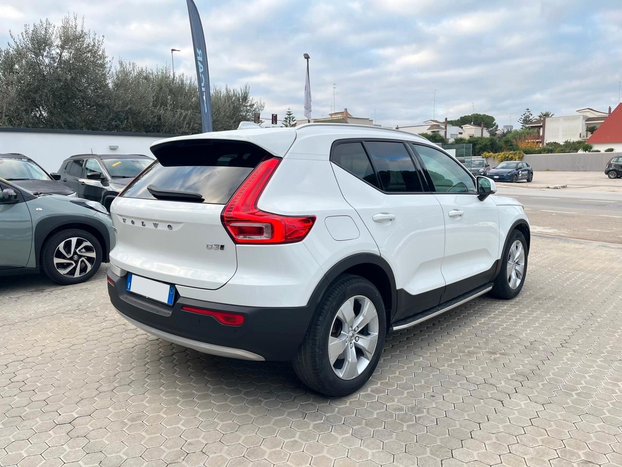Volvo XC40 D3 AWD Geartronic Momentum Pro 2.0 150cv Automatic