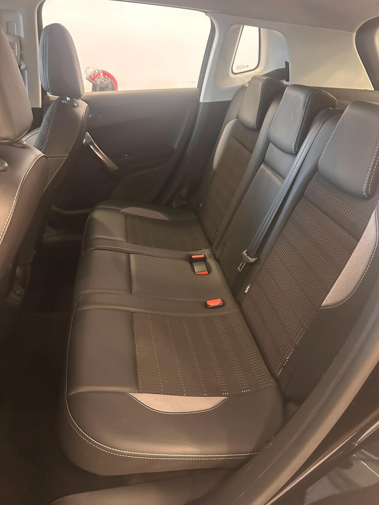 Peugeot 2008 BlueHDi 100 S&S Allure