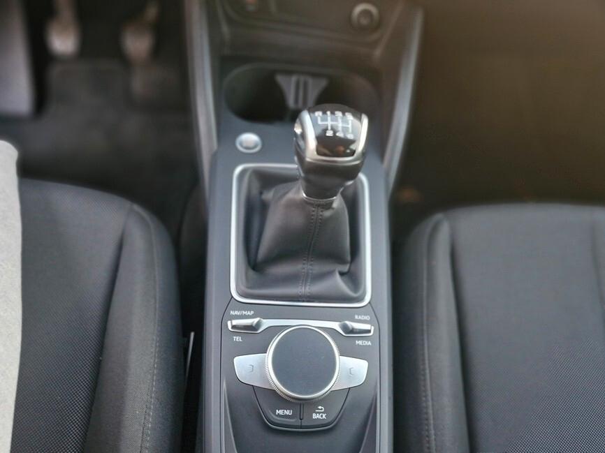 Audi Q2 30 TFSI S line Edition