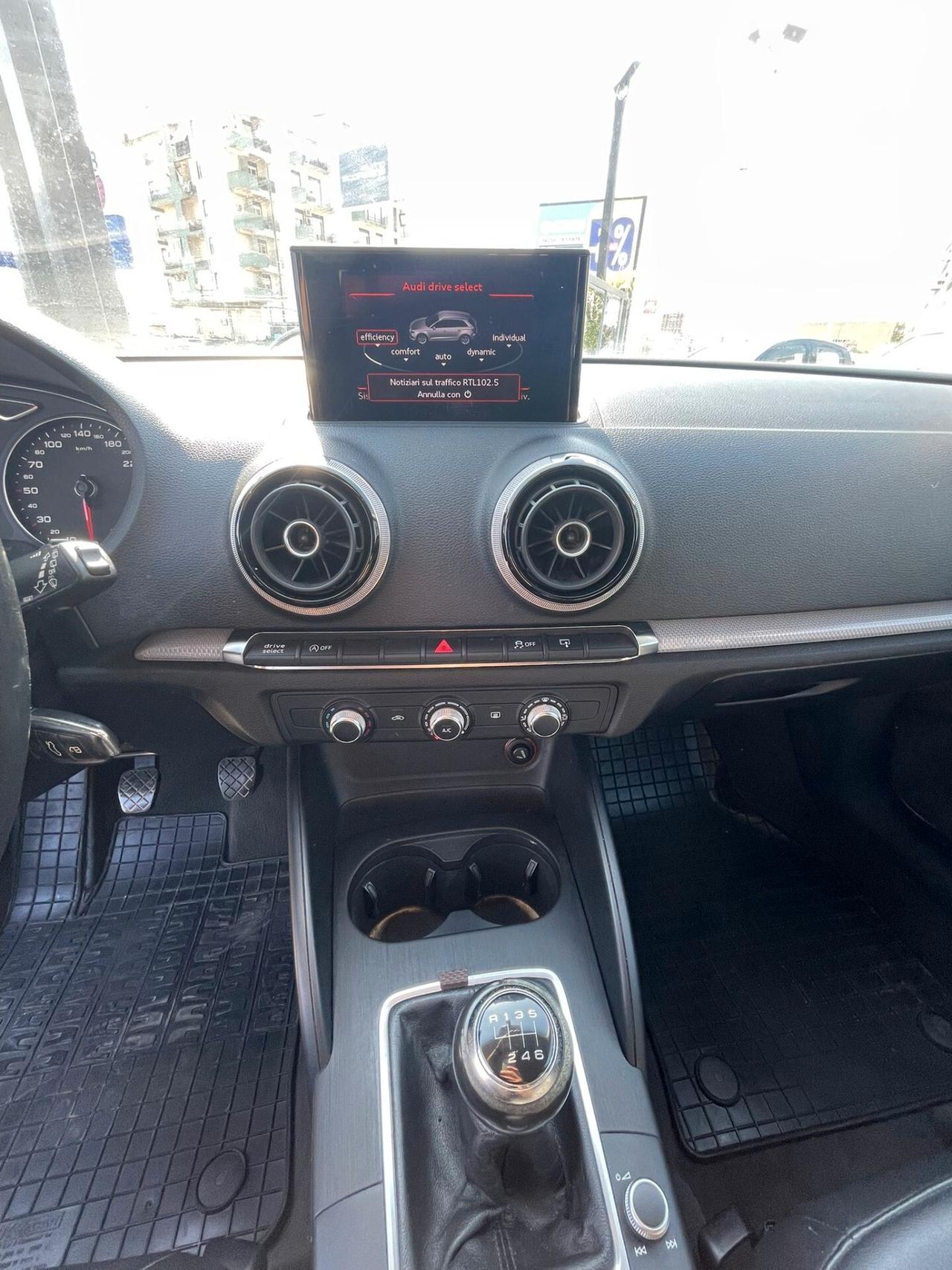 Audi A3 SPB 1.6 TDI clean diesel Attraction