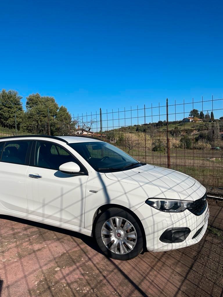 Fiat Tipo 1.6 Mjt S&S DCT SW Lounge