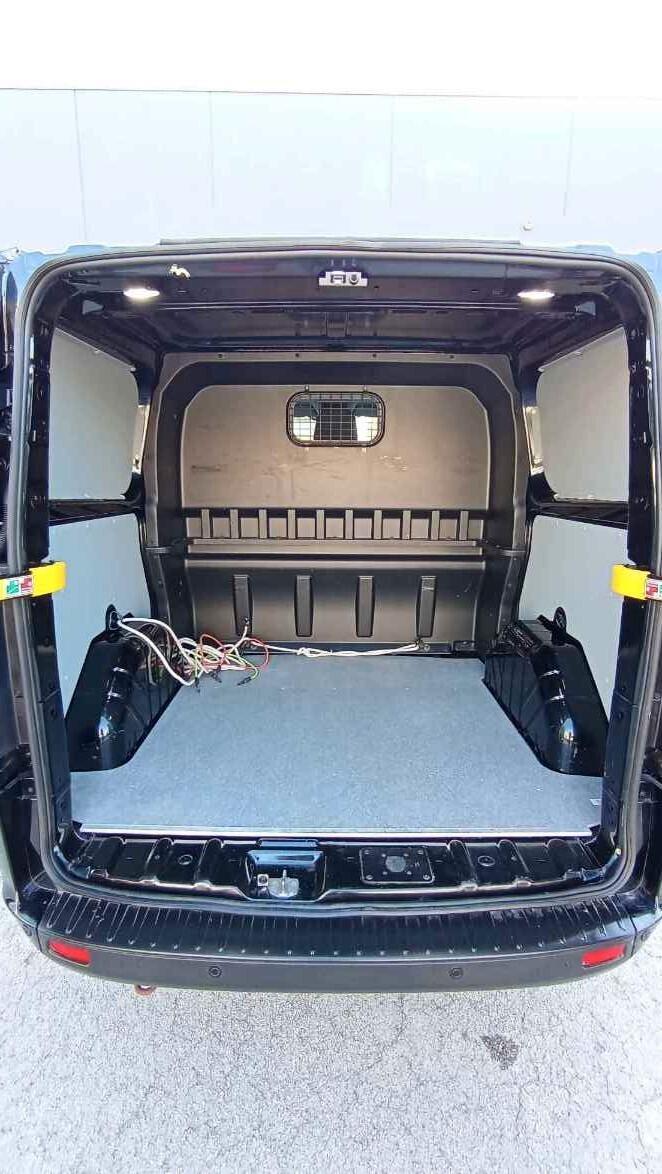 FORD TRANSIT CUSTOM 280 2.0 TDCi - 5 POSTI- UNICO PROP.