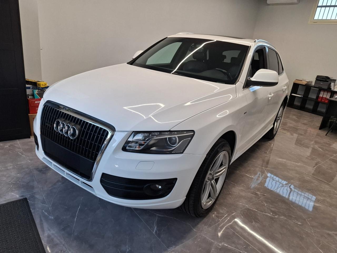 AUDI Q5 2.0 TDI 170 CV S line S tronic TETTO PANORAMICO APRIBILE.