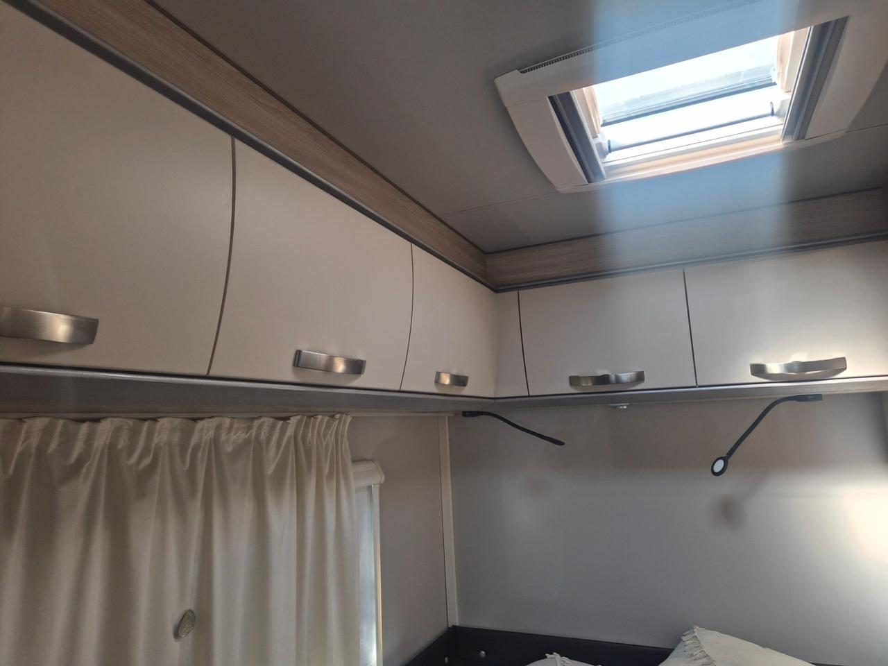 Fiat PROFESSIONAL DUCATO WEINSBERG CARASUITE CAMPER