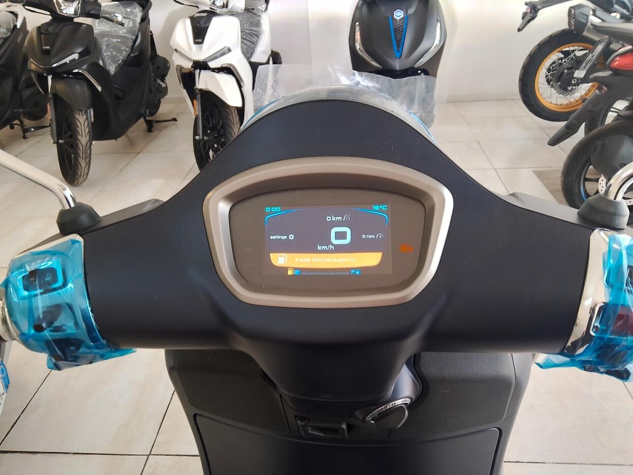 Vespa GTS 300 Super tech