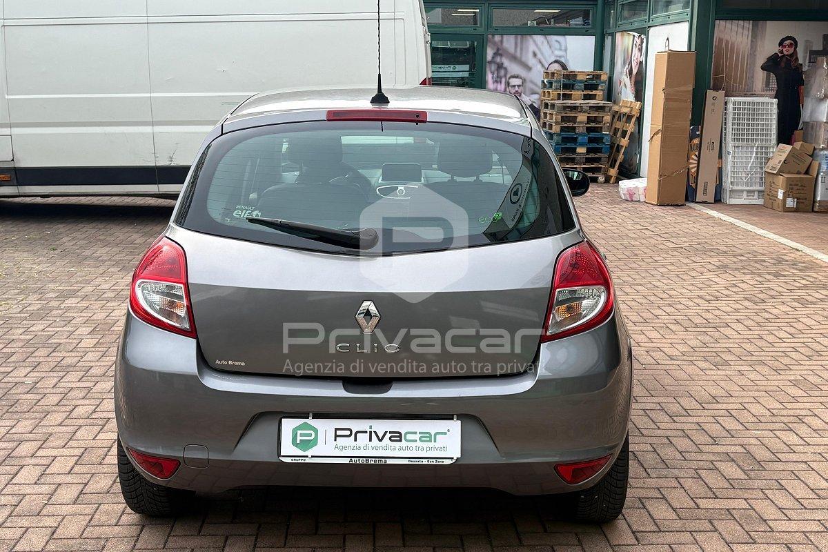 RENAULT Clio 1.2 16V 5 porte Dynamique