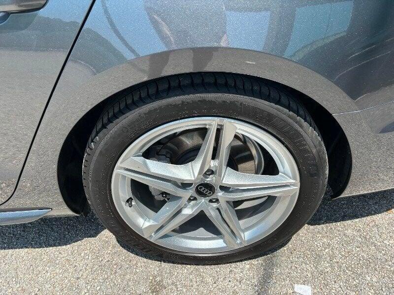 Audi A4 A4 Avant 40 TDI quattro S tronic S line edition