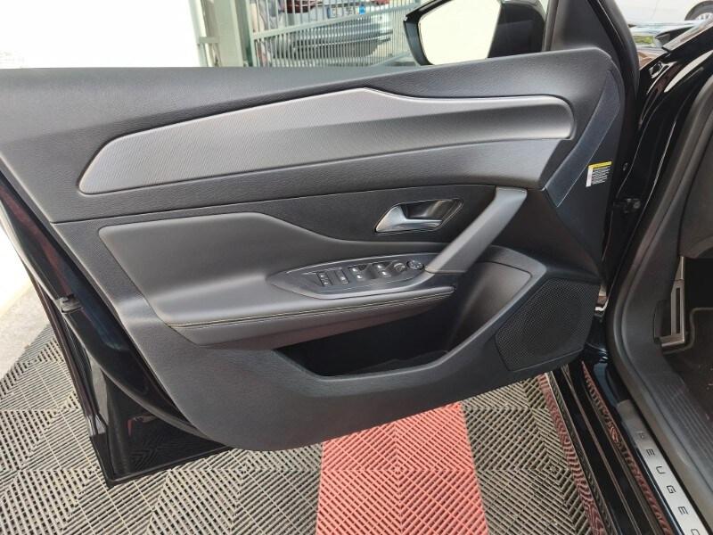 PEUGEOT 308 3ª serie 308 Hybrid 136 e-DCS6 GT