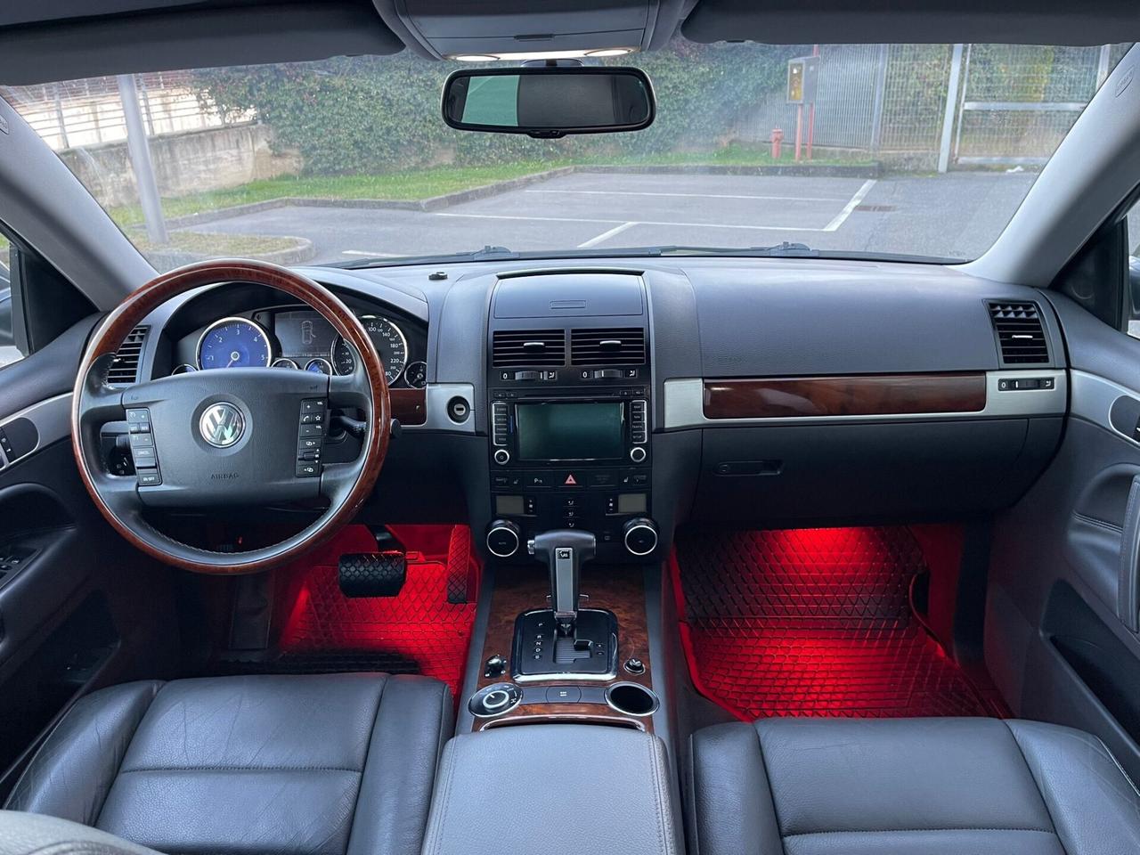 Volkswagen Touareg 240CV 3.0 TDI DPF V6 tip. Executive