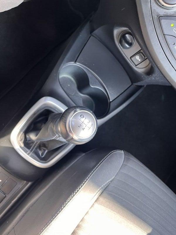Toyota Yaris 1.3 Dual VVT-i 99cv Lounge
