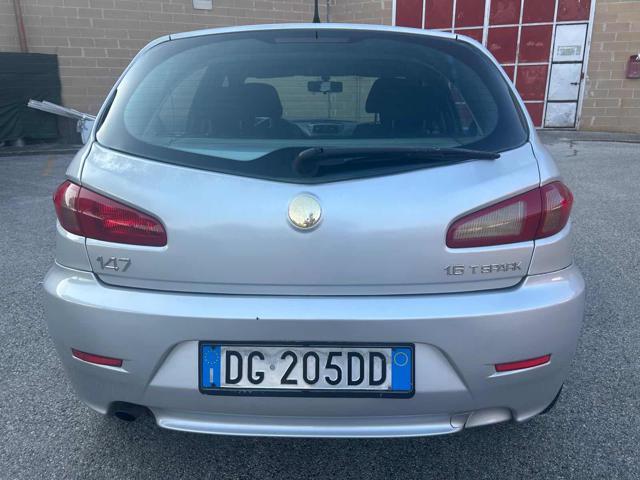 ALFA ROMEO 147 1.6 129,790km perfetta di meccanica come nuova