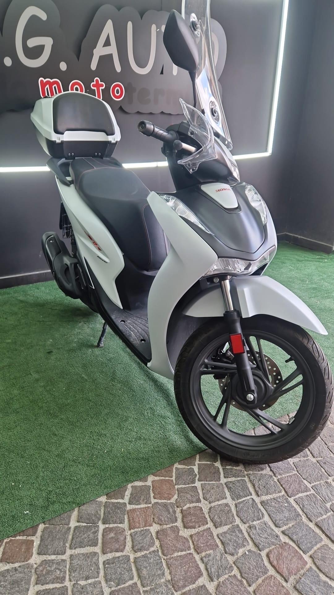 Honda SH 150 sport