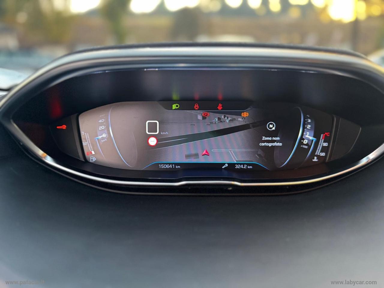 PEUGEOT 3008 BlueHDi 130 S&S Crossway