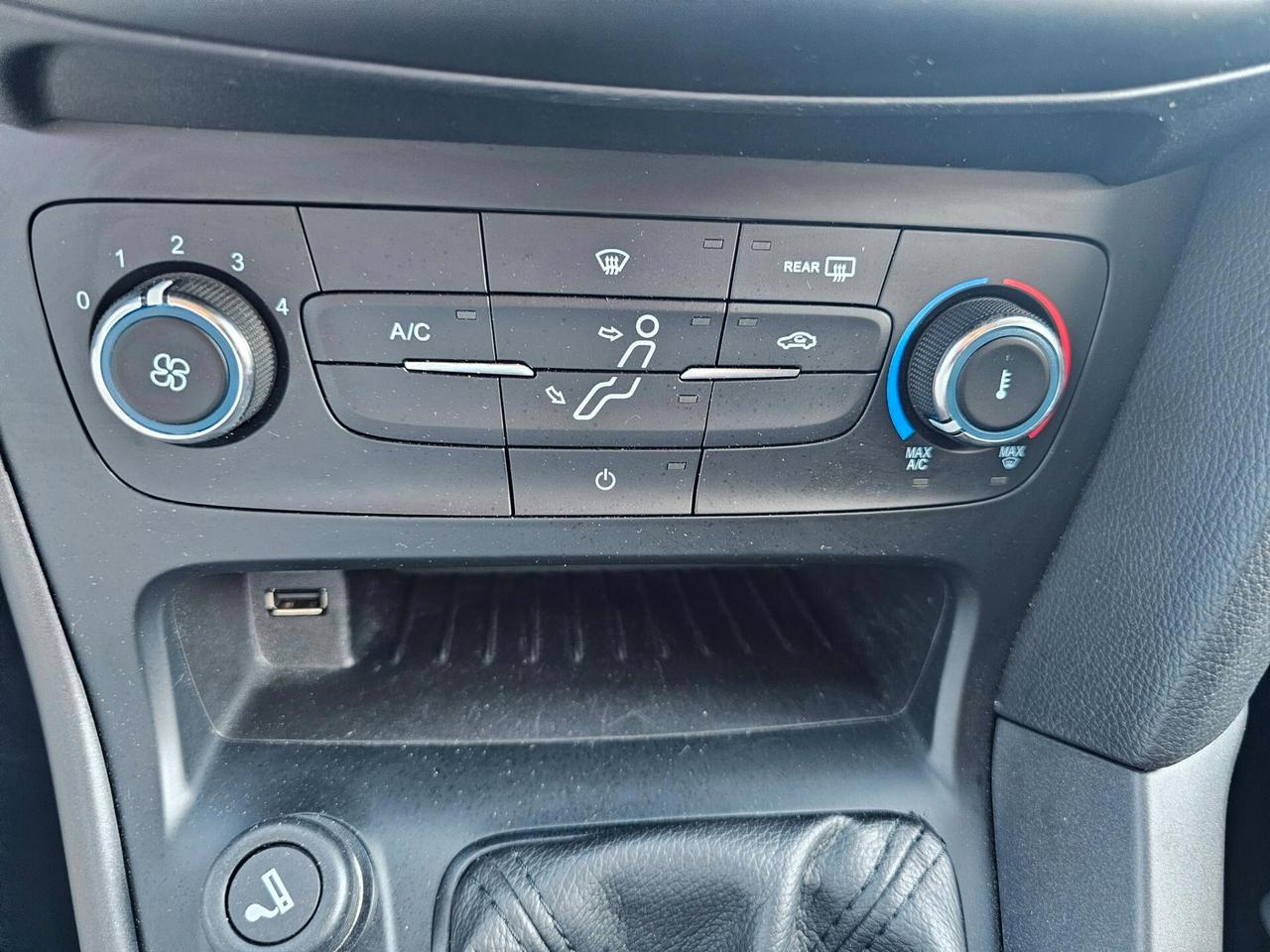 FORD FOCUS 1.5 TDCI 120CV BUSINESS FULL OPTIONAL