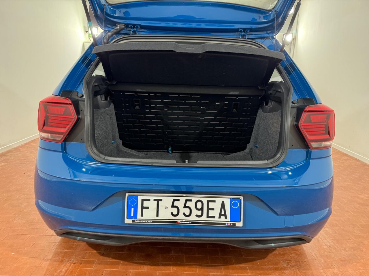 Volkswagen Polo 1.0Trendline *NEOPATENTATI*.