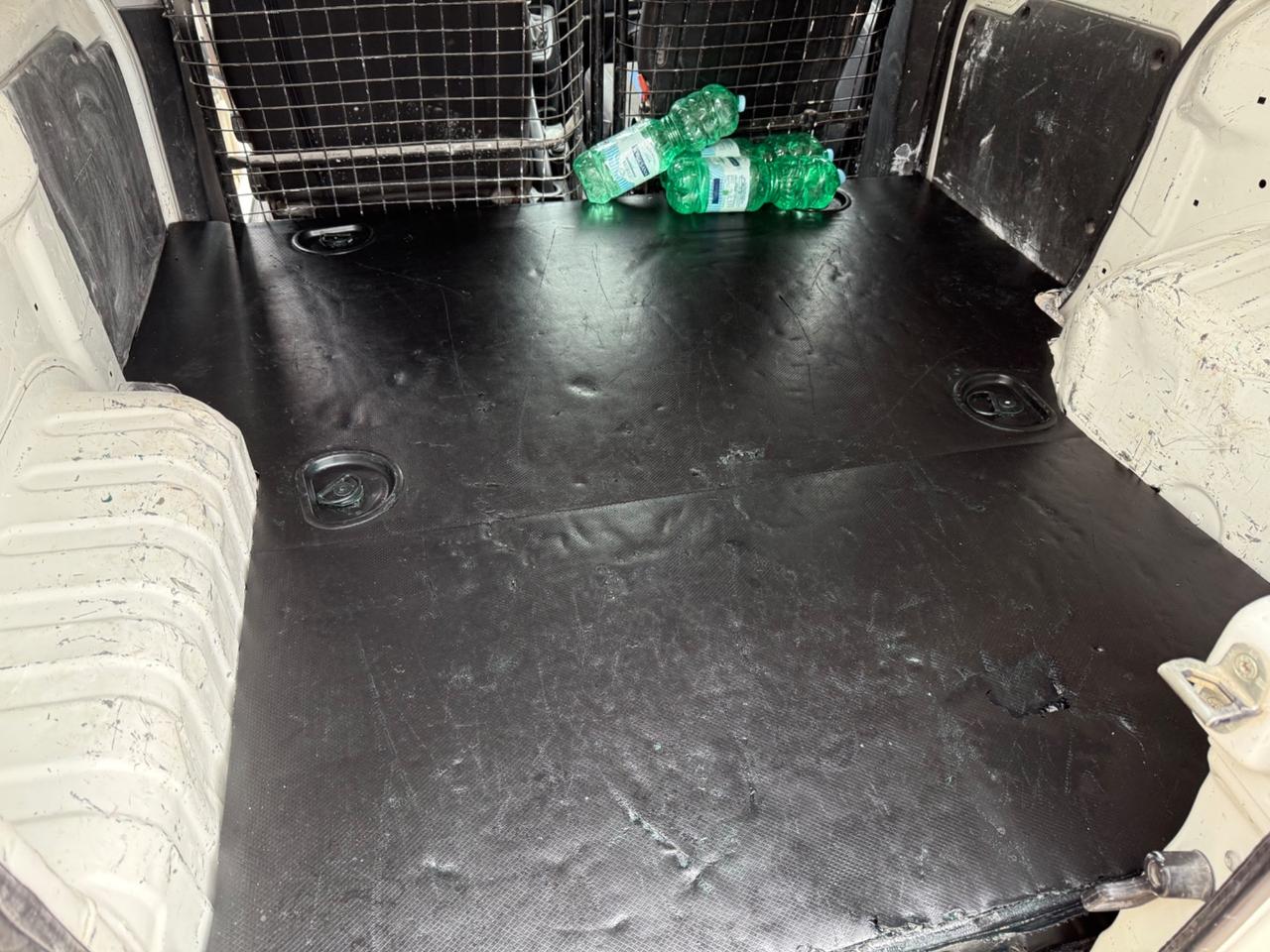 Fiat Fiorino 2015 Furgone Natural Power 2.200€