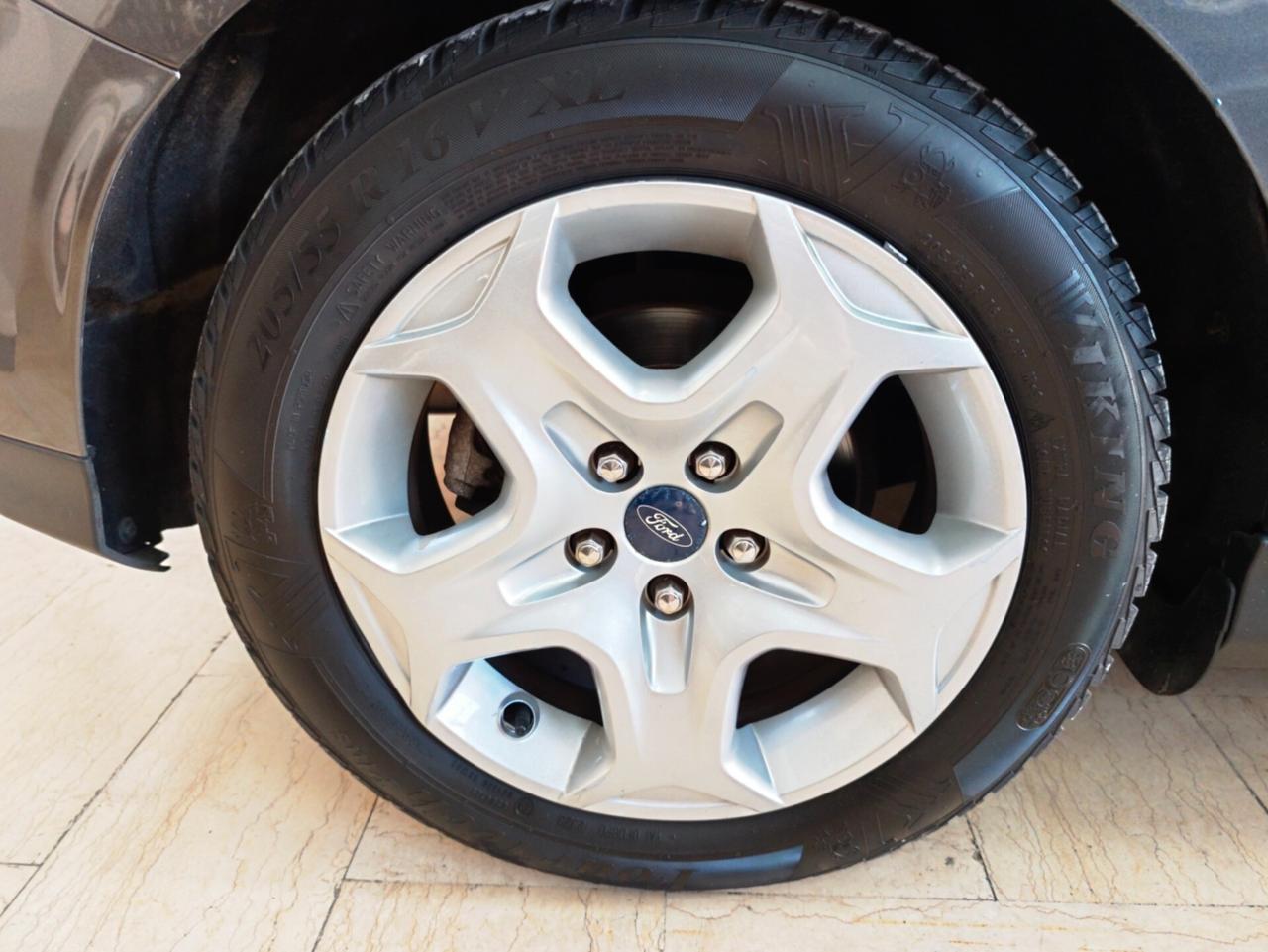Ford Focus 1.6 120 CV GPL Titanium