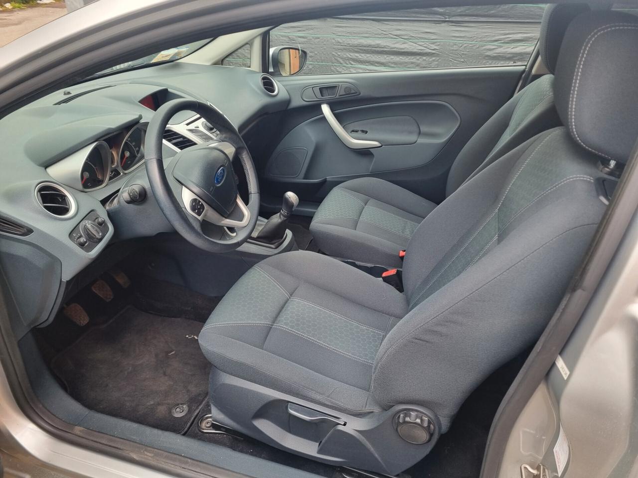 Ford Fiesta 1.2 82CV 3 porte Titanium unica