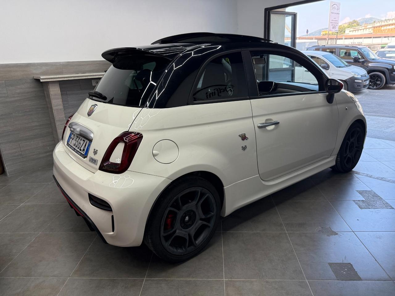 Abarth 595 1.4 Turbo T-Jet 160 CV Pista