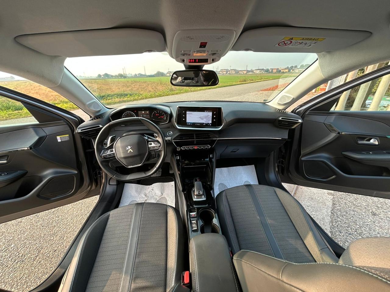 Peugeot 208 PureTech 100 Stop&Start 5 porte Allure