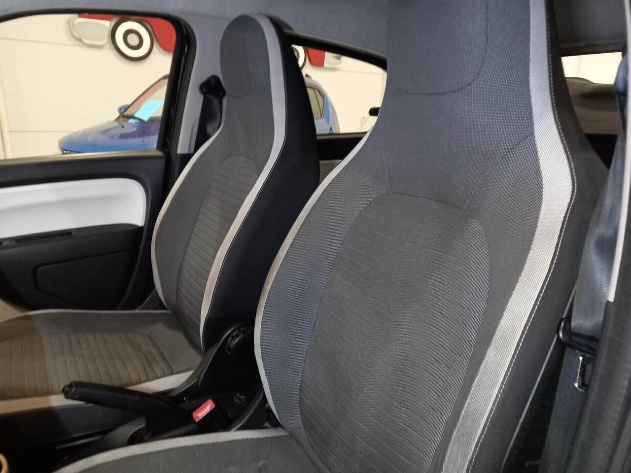 Renault Twingo 1.0 90.000 KM 5 porte