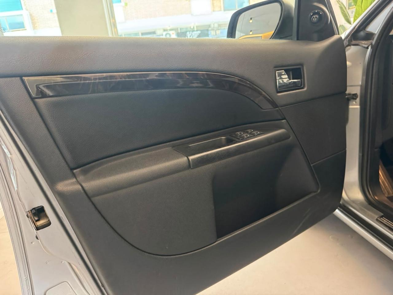 FORD MONDEO 2.2 TDCI GHIA BERLINA