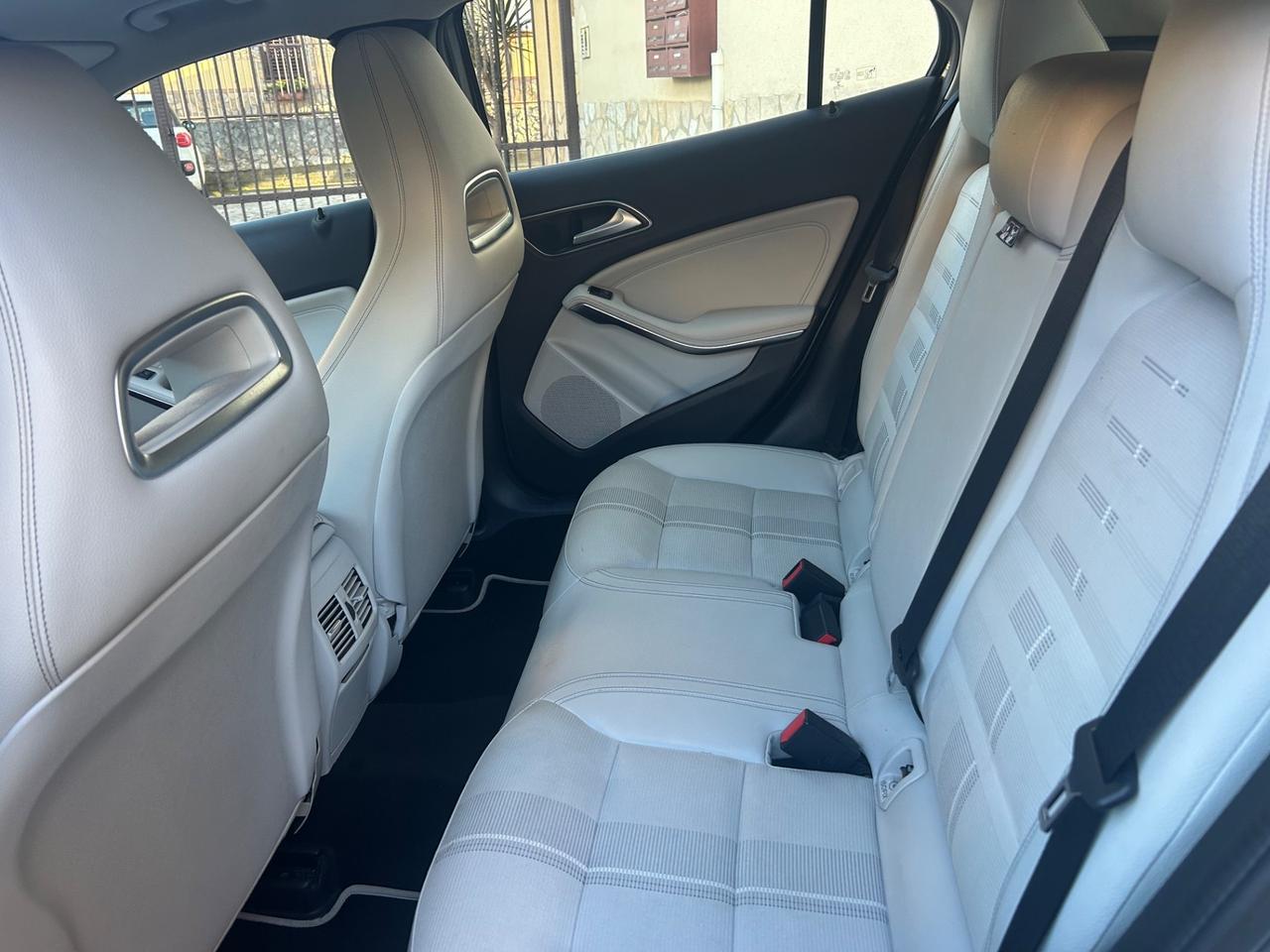 Mercedes-benz GLA 180 d Automatic Executive