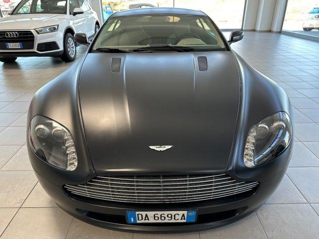 ASTON MARTIN V8 Vantage Coupé