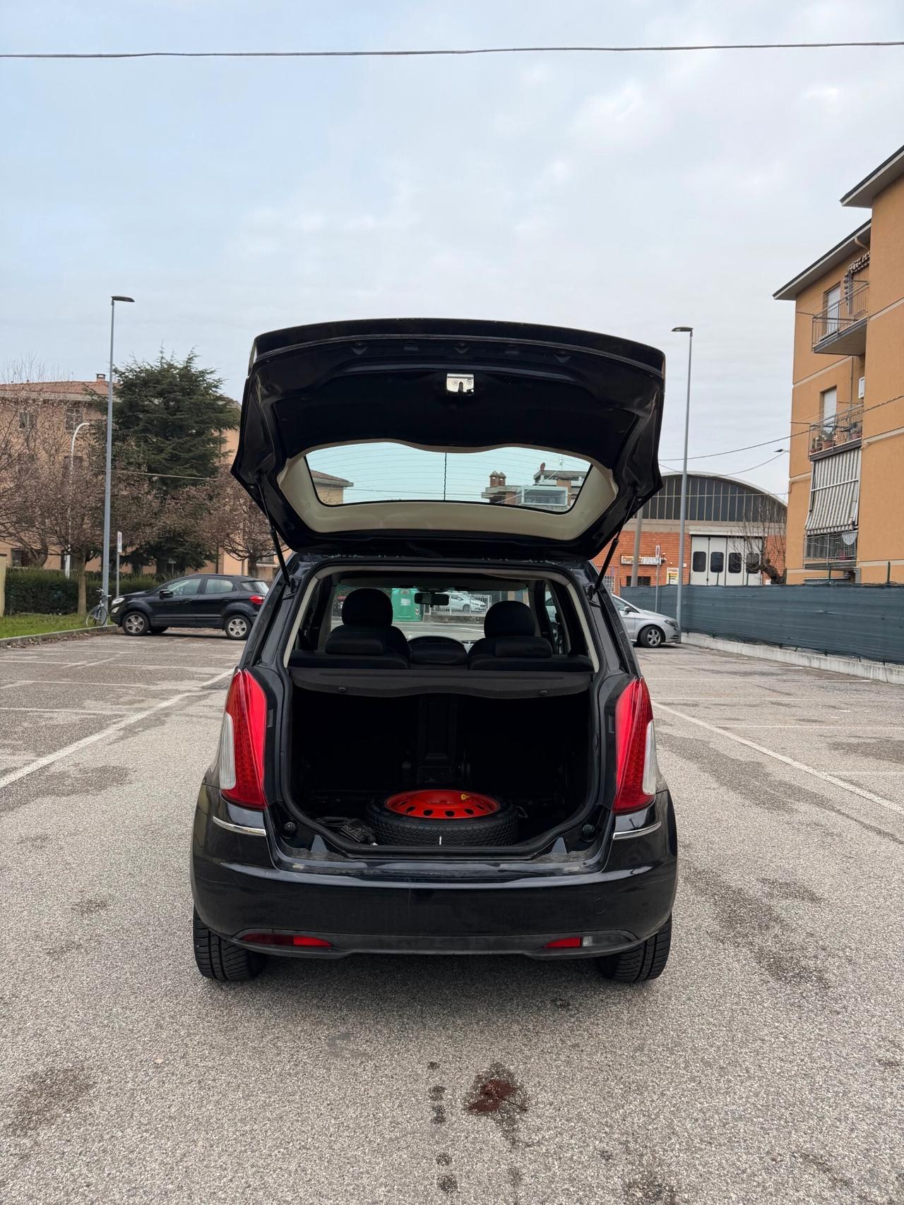 Lancia MUSA 1.4 - NEOPATENTATI - 12 MESI DI GARANZIA -