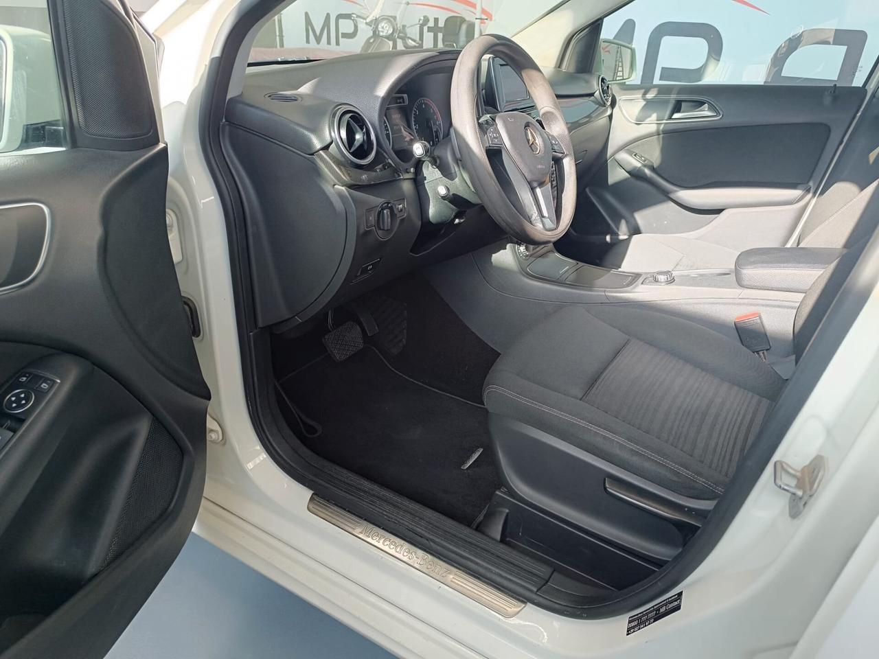 Mercedes-benz B 180 CDI BlueEFFICIENCY Premium