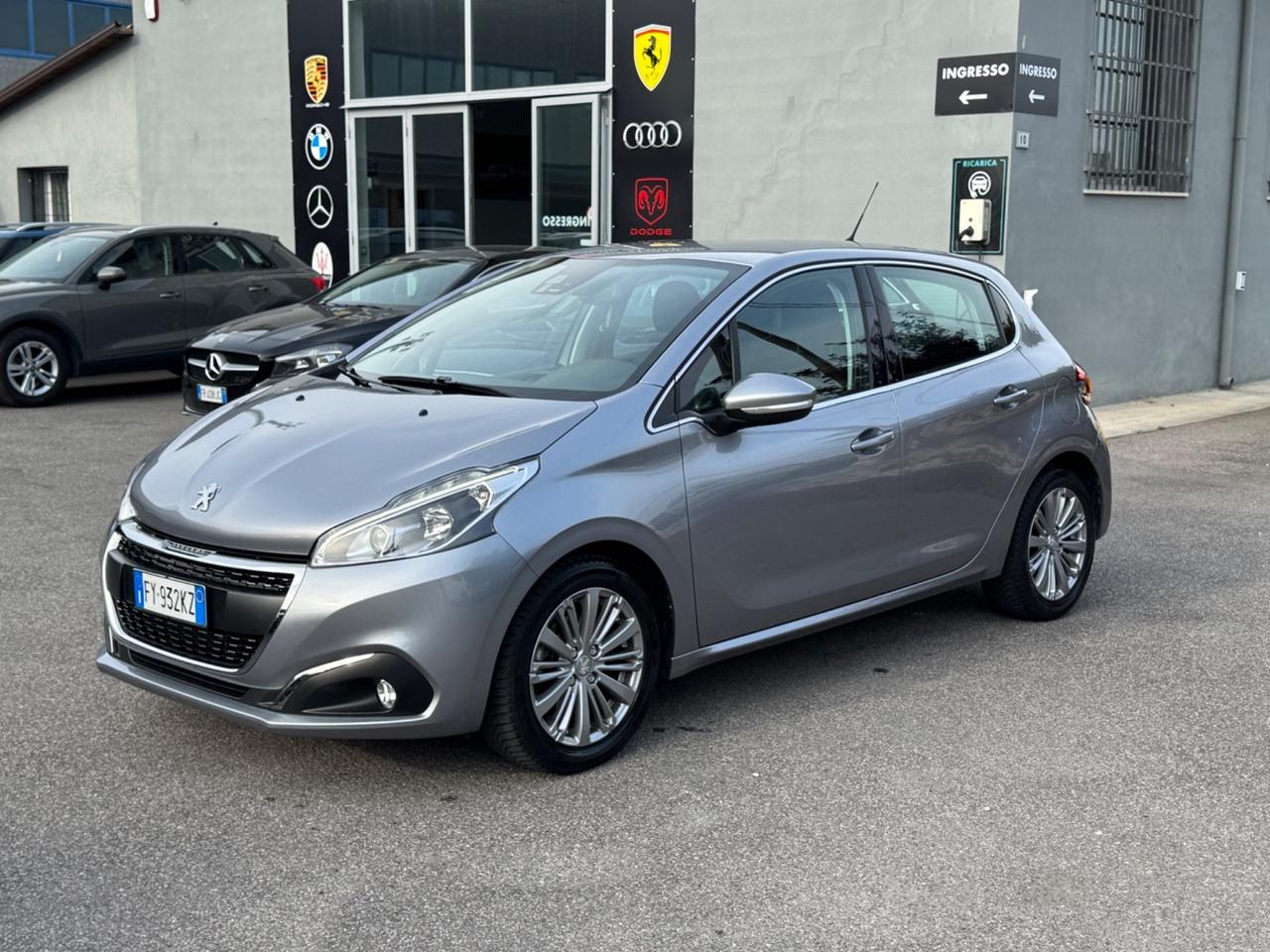 Peugeot 208 PureTech 82 5 porte Allure