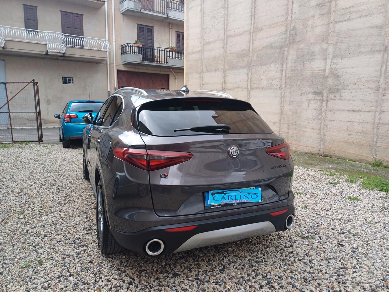 Alfa Romeo Stelvio 2.2 Turbodiesel 180 CV AT8 RWD Executive