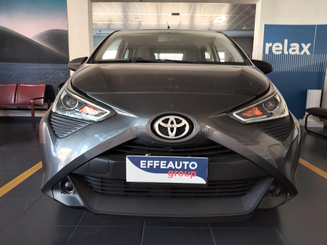 Toyota Aygo Connect 1.0 VVT-i 72CV 5 porte x-business light