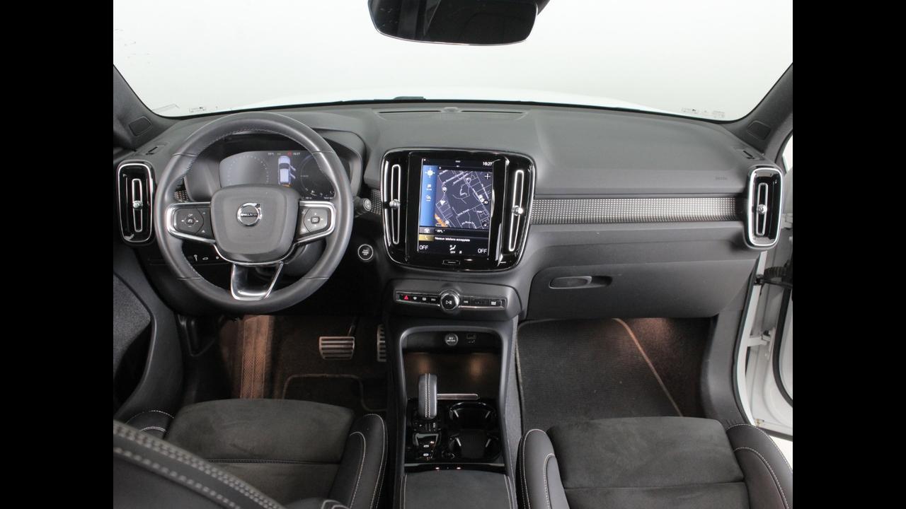 VOLVO XC40 - XC40 1.5 t5 phev R-design auto my21