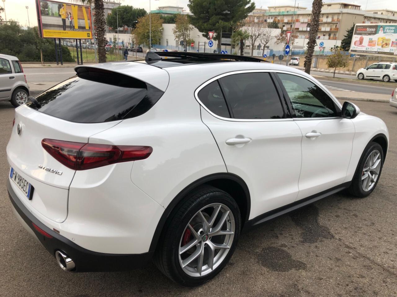 Alfa Romeo Stelvio 2.2 CV 210 Q4 LUSSO TETTO APRIBILE