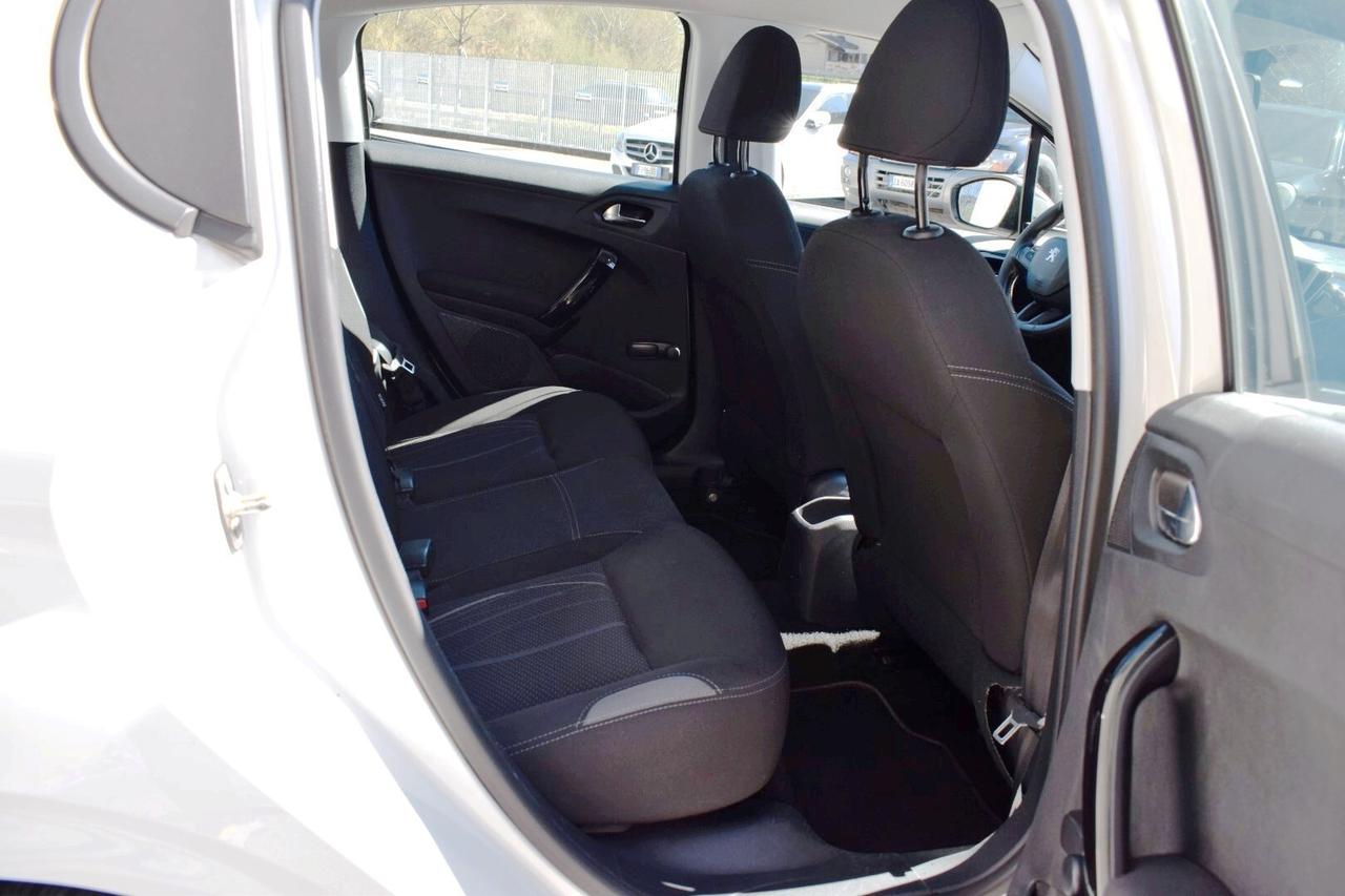Peugeot 208 1.0 VTi 68 CV 5 porte Active DA RIPARARE!