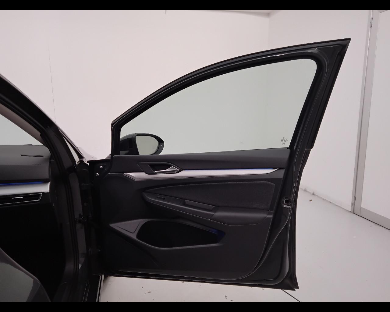 VOLKSWAGEN Golf VIII 2020 Variant - Golf Variant 2.0 tdi Life 115cv dsg