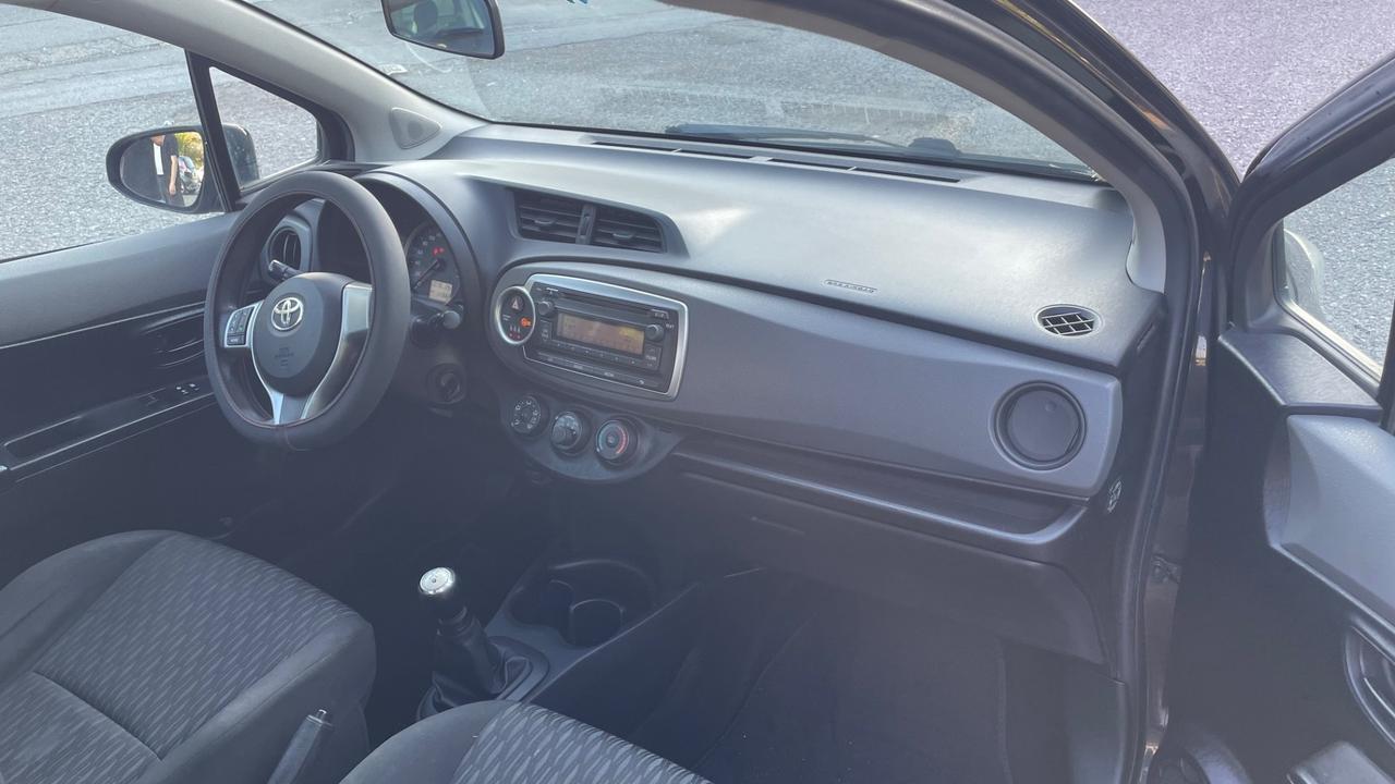 Toyota Yaris 1.0 3 porte Active